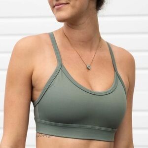 VIICAYA Vii Strappy Sports Bra Sage Green Size Medium